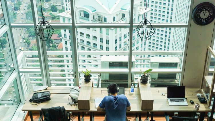 Bekerja dengan Hati